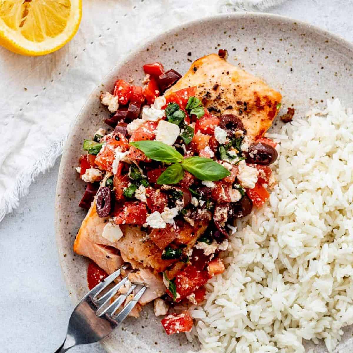 Mediterranean salmon with tomatoes, kalamata olives, and feta